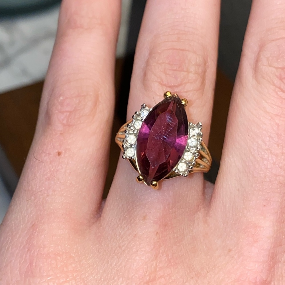 Vintage Amethyst Glass Rhinestone Gold Ring